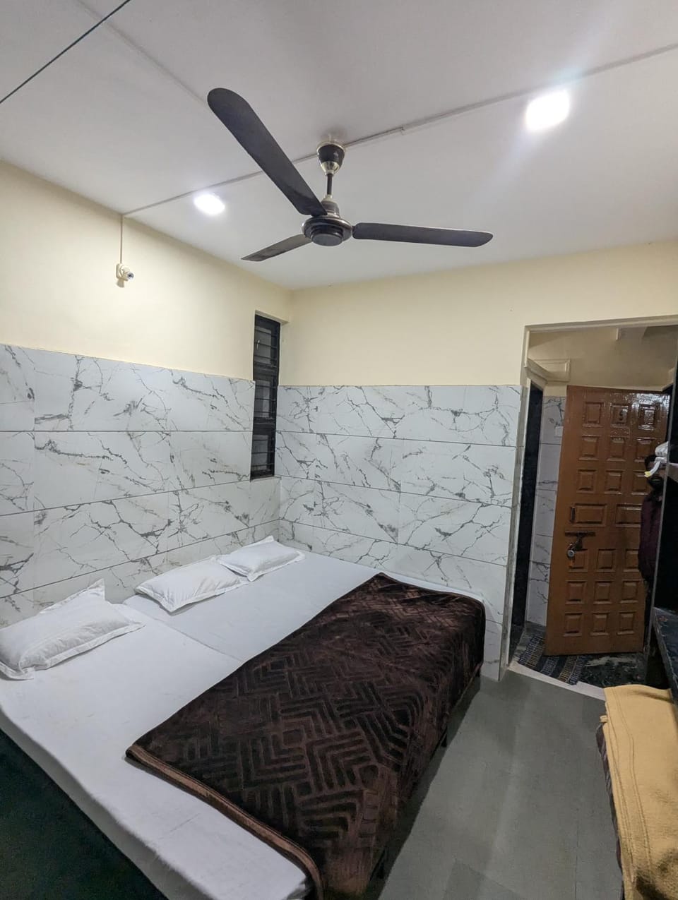 Hotel Tirth Purohit Park Hotel in Maharashtra