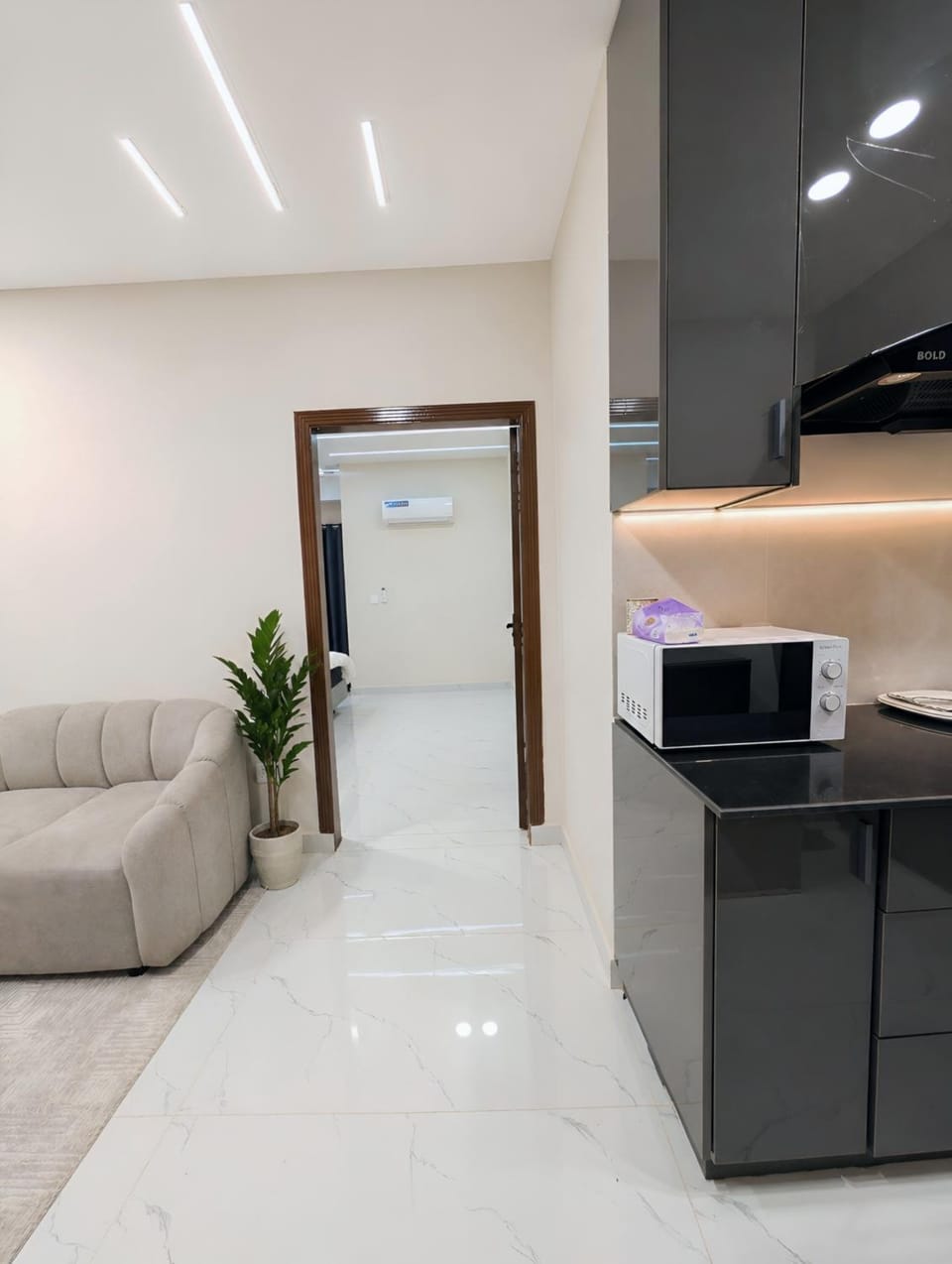 Kitchen or kitchenette, Living room