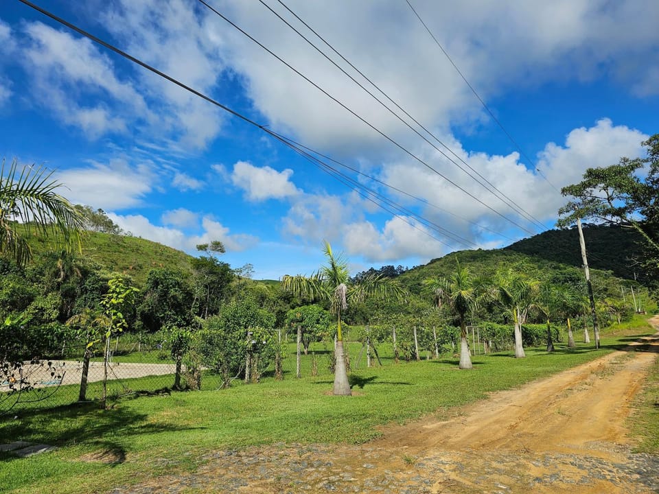 FAZENDA PARA 25 COM PISCINA AQUECIDA e ÁREA GOURMET Villa in Sao Jose dos Campos