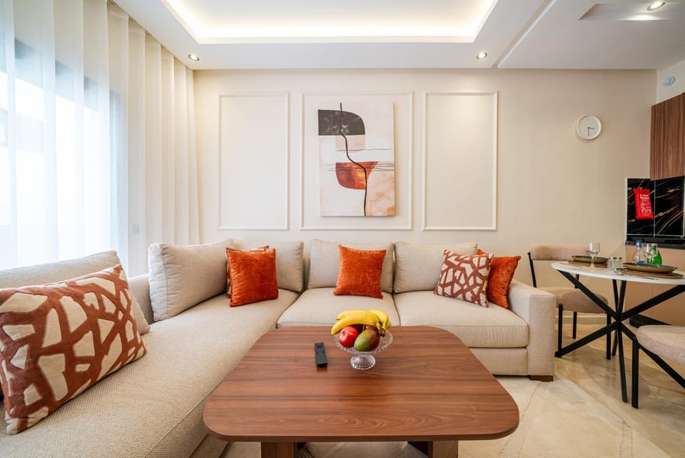 Seating area, Dining area