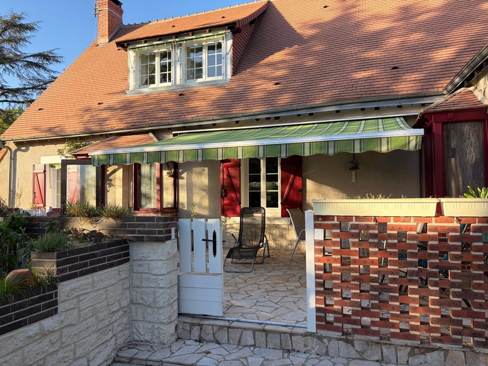 Property building, Patio