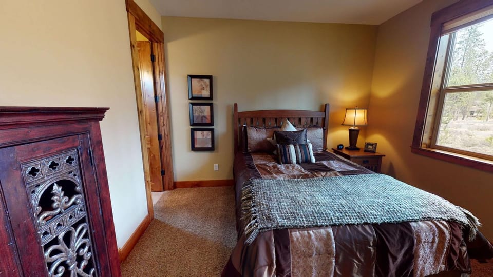 25 Filbert Lane House in Sunriver