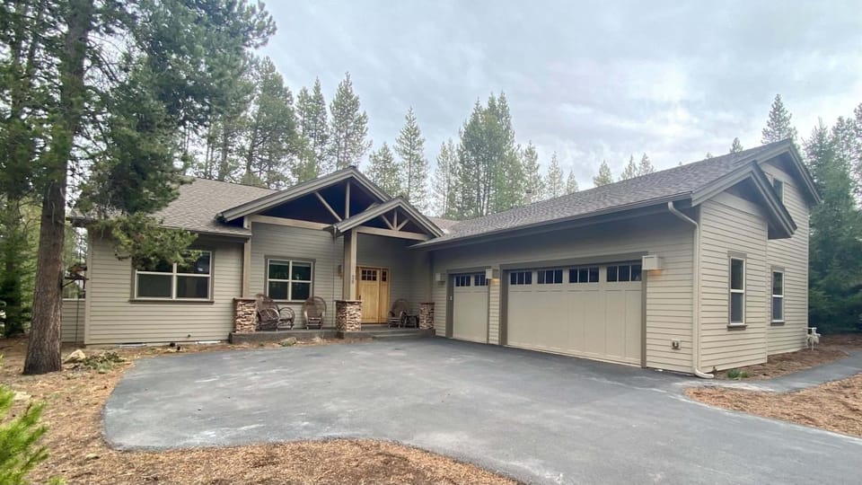 25 Filbert Lane House in Sunriver
