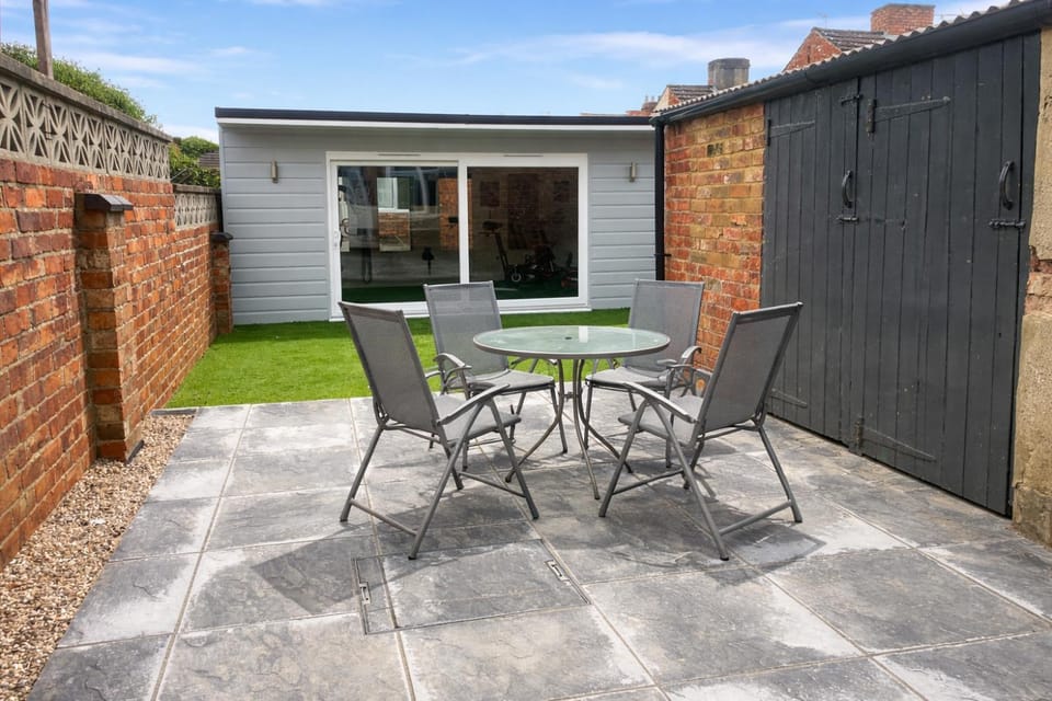 5 Bed 5 Ensuite with Garden and Gym House in Wellingborough