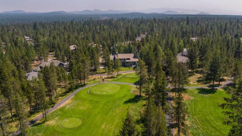 26 Cottonwood Lane House in Sunriver