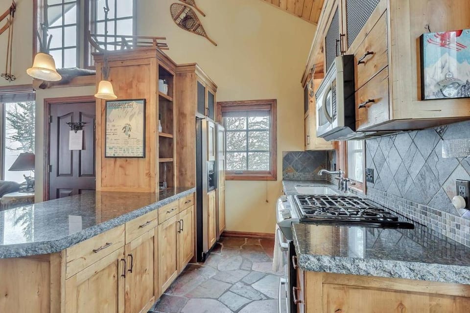 High End Alta Townhouse with Hot Tub House in Alta