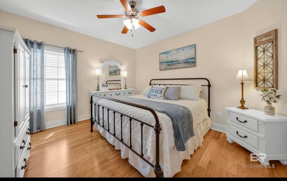 7018 Rookery 3 New Listing 2 pools 1 min to Beach House in Alabama