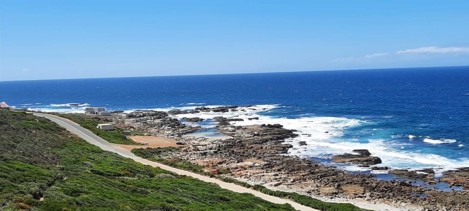 65 Rowweklip Bed and Breakfast in Western Cape