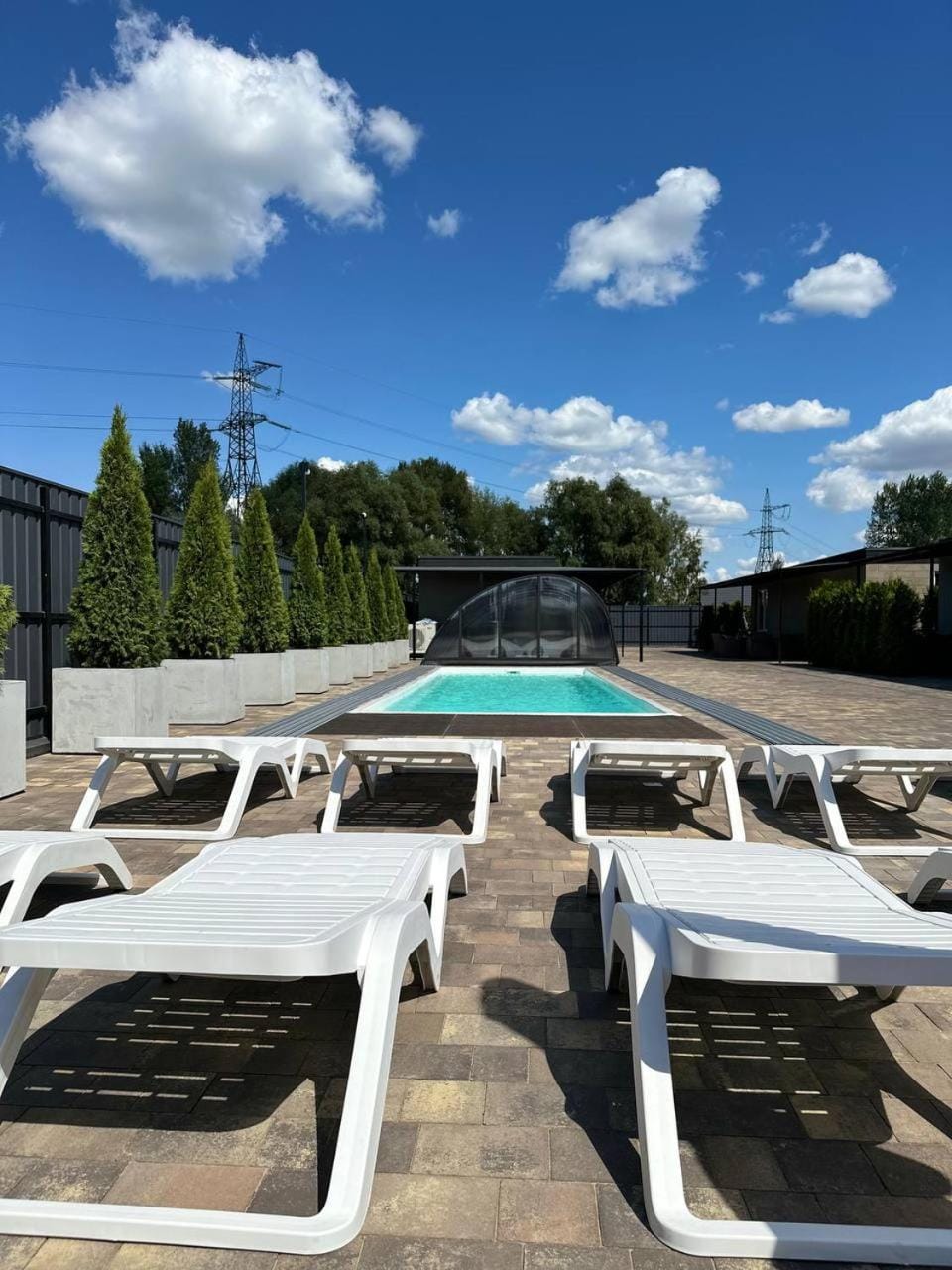 Swimming pool