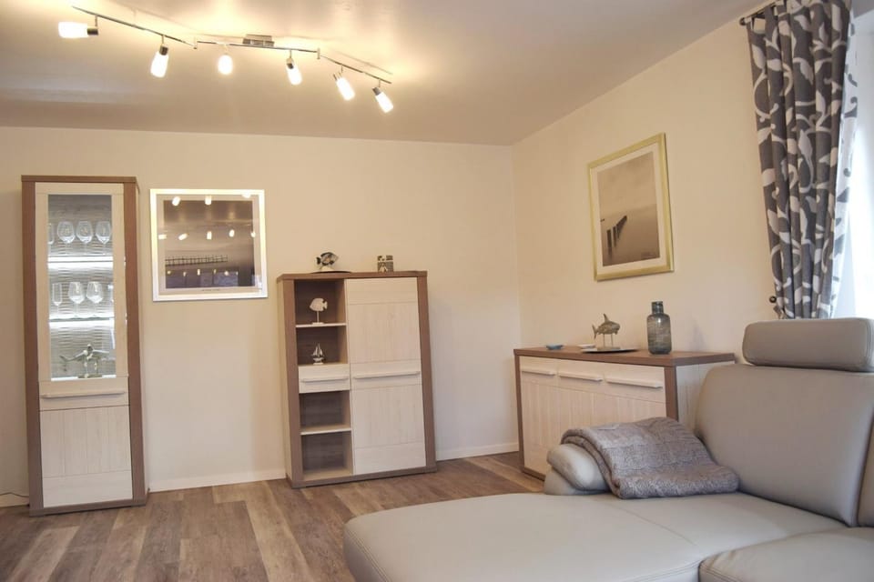 Haus Hortensie, Wohnung 1, unten Apartment in Büsum
