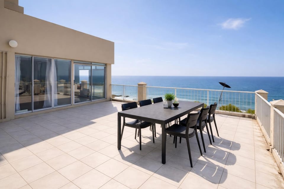 La Ballito 3-Bedroom Penthouse, Your Exclusive Oceanfront Escape Apartment in Dolphin Coast