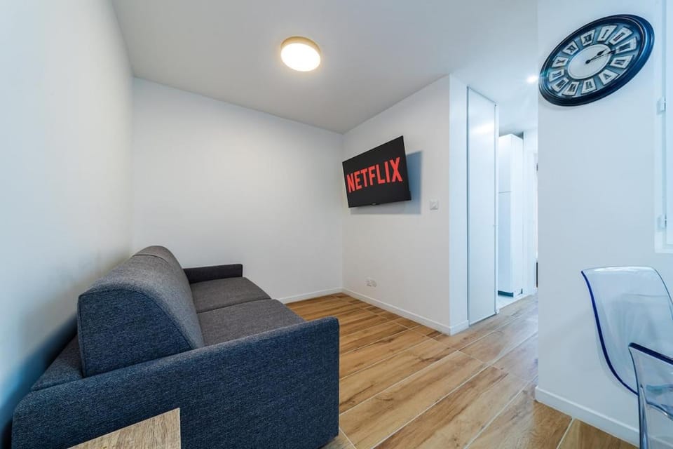 1-bedroom apartment in Gentilly, 1 minute from Metro Line 14! Apartment in Île-de-France