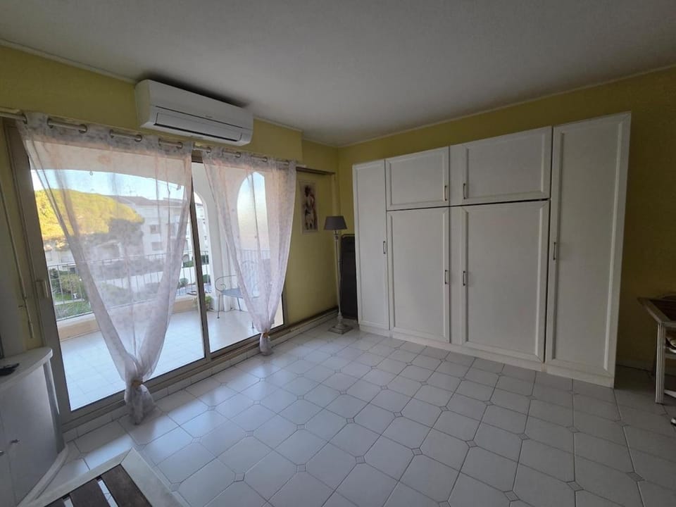Quiet studio in Mandelieu-la-Napoule Apartment in Mandelieu-La Napoule