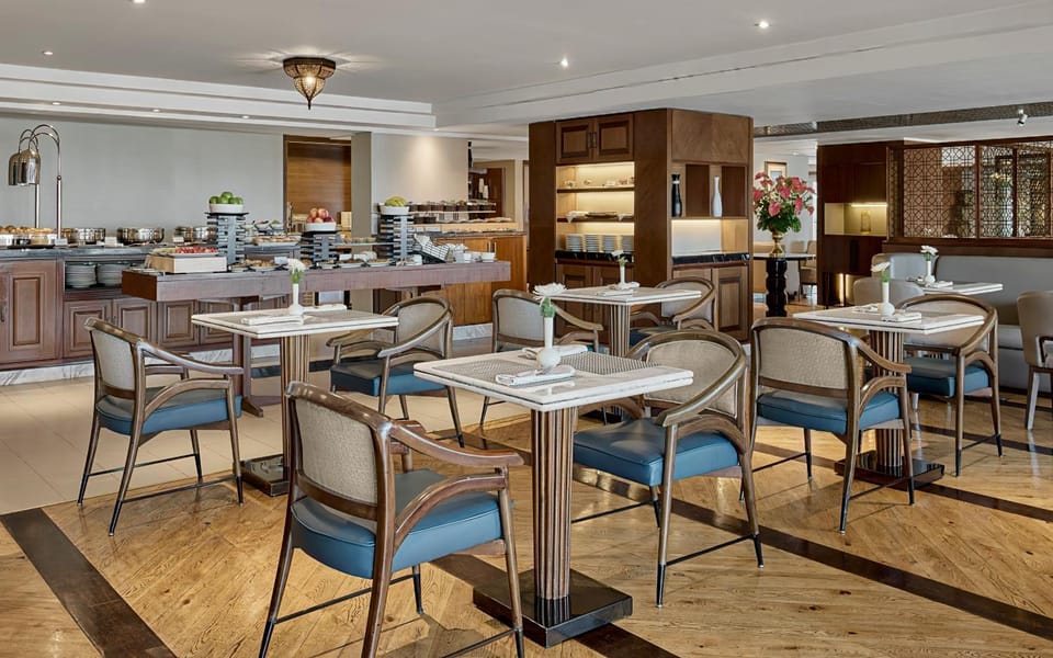 Restaurant/places to eat, Food, Drinks