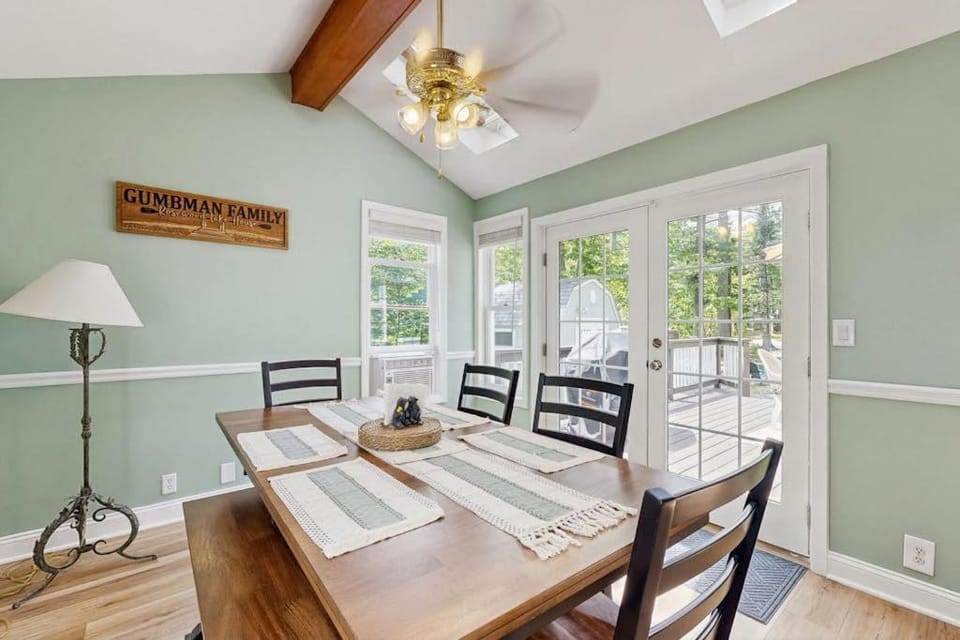 Rosewood Cottage House in Moultonborough