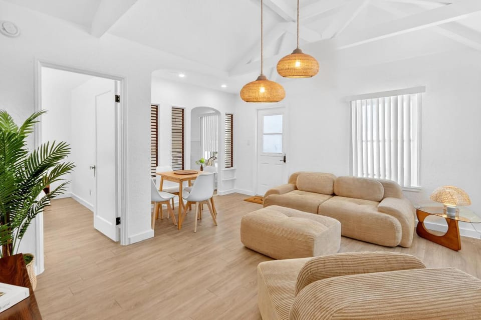 Charming Urban Oasis in the Heart of Victoria Park Apartment in Fort Lauderdale