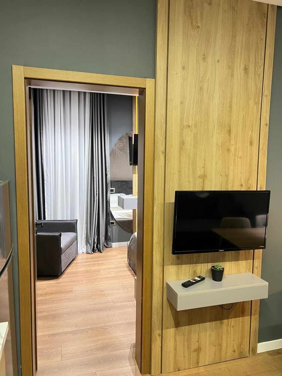 Communal lounge/ TV room, Bed, TV and multimedia, Living room, Photo of the whole room