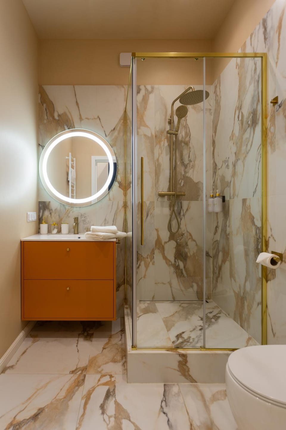 Shower, Toilet, Bathroom