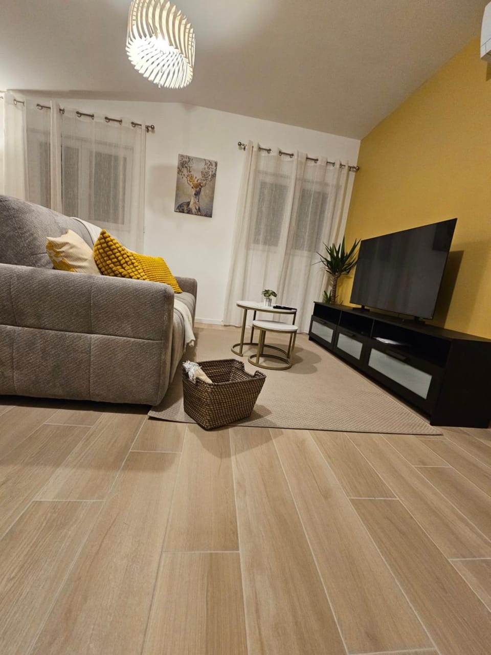 TV and multimedia, Living room