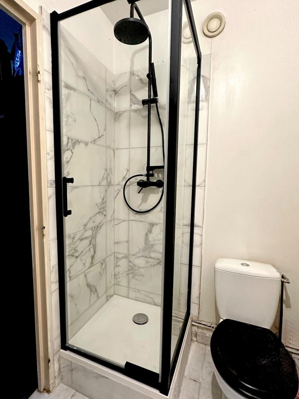 T2 cosy avec parking privé Centre et plages Apartment in Toulon