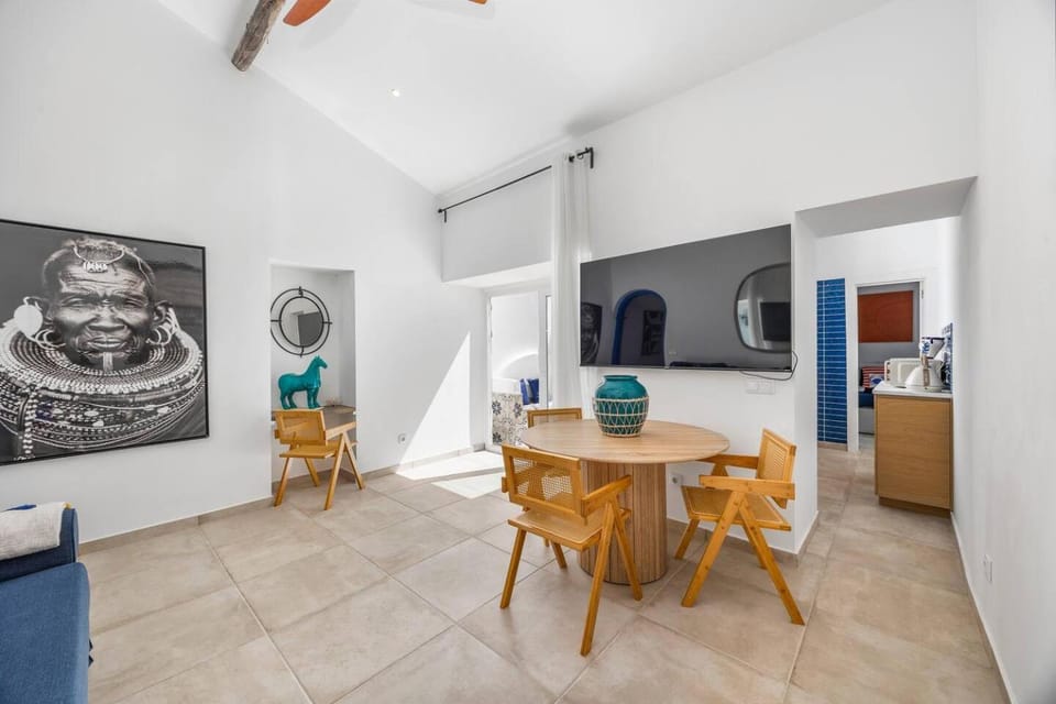 Blue Sardine Historic Townhouse Algarve Beaches House in Portimao