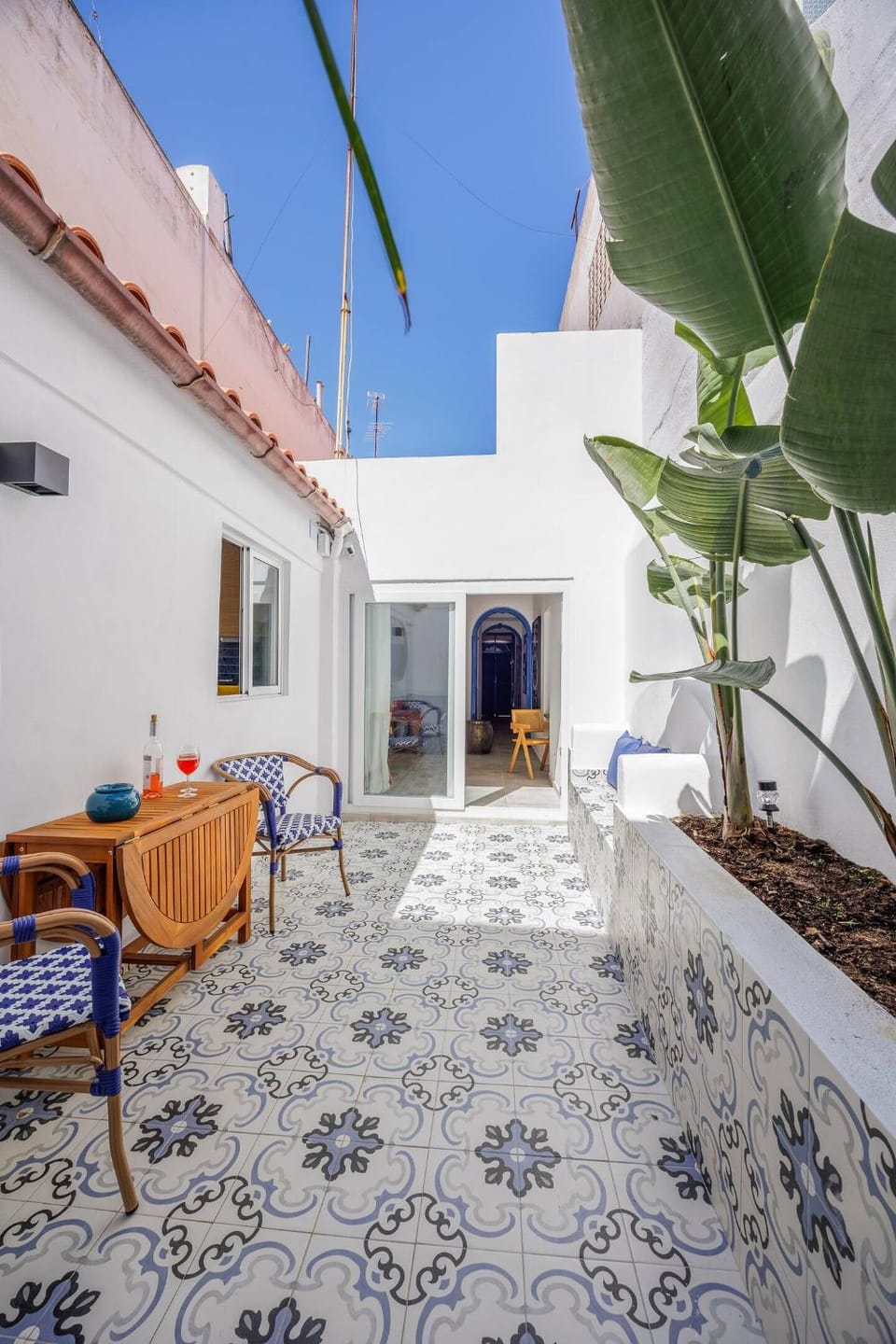 Blue Sardine Historic Townhouse Algarve Beaches House in Portimao
