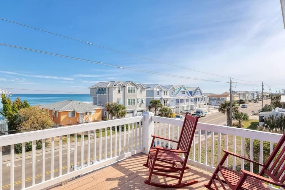 Sun Sprinkles by Carolina Getaway with Private Pool House in Kure Beach