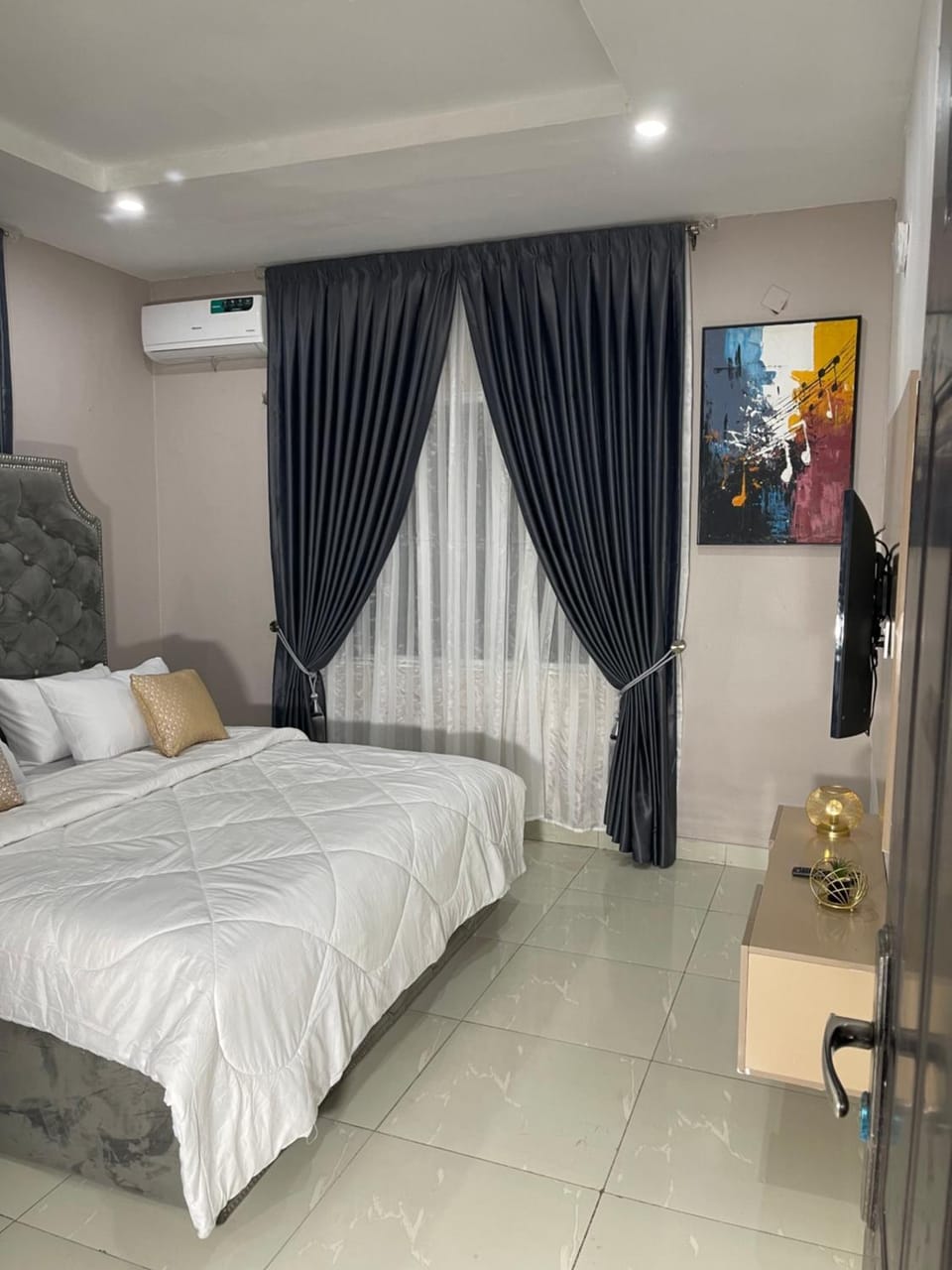 Une Luxury homes Apartment in Abuja