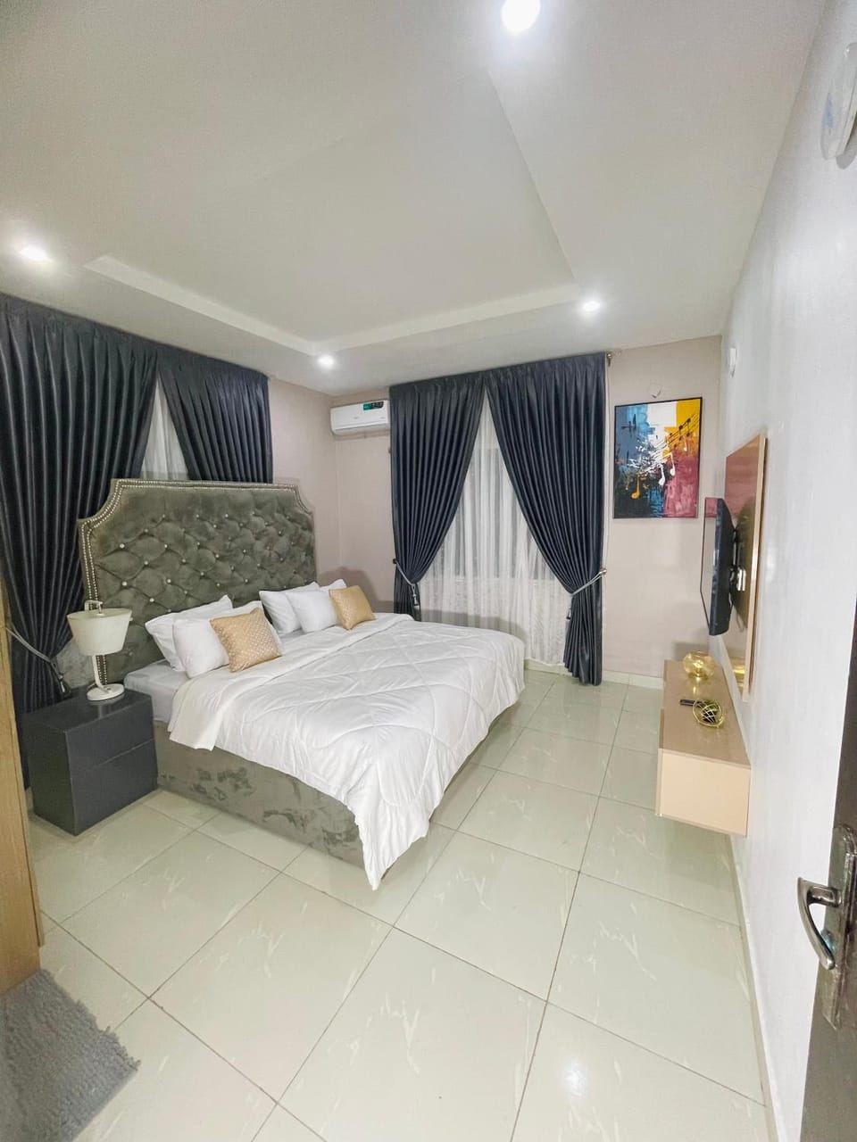 Une Luxury homes Apartment in Abuja