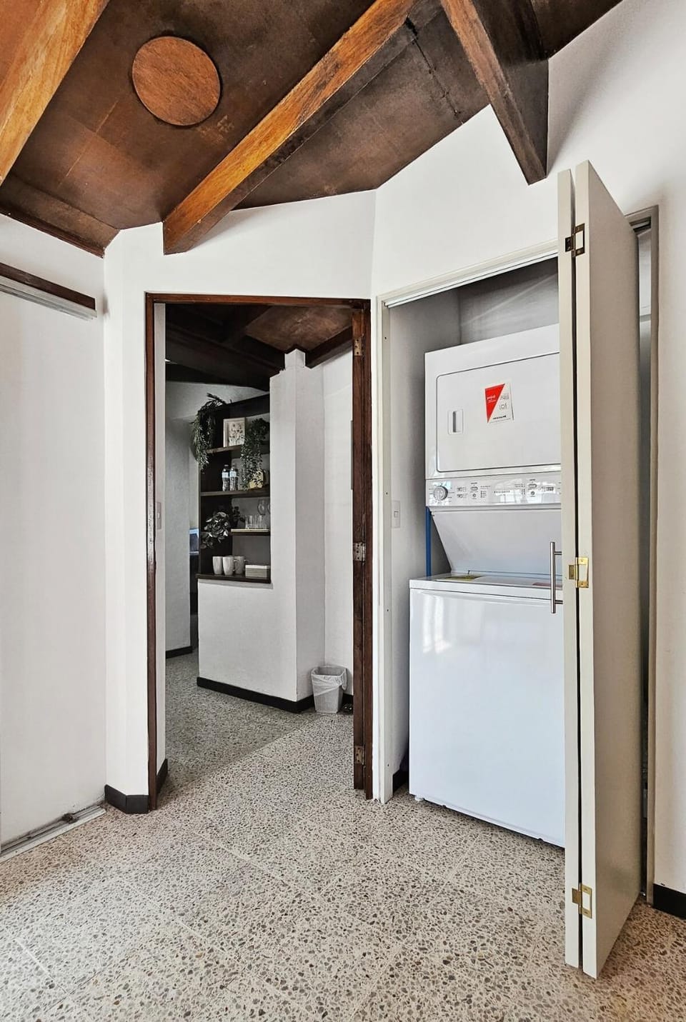 Cozy Studio for 2 w Workspace High End Hub Apartment in San Salvador