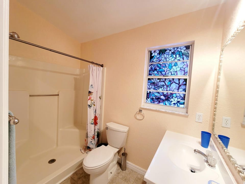 Bright, cozy studio in the middle of Sarasota Vacation rental in Sarasota