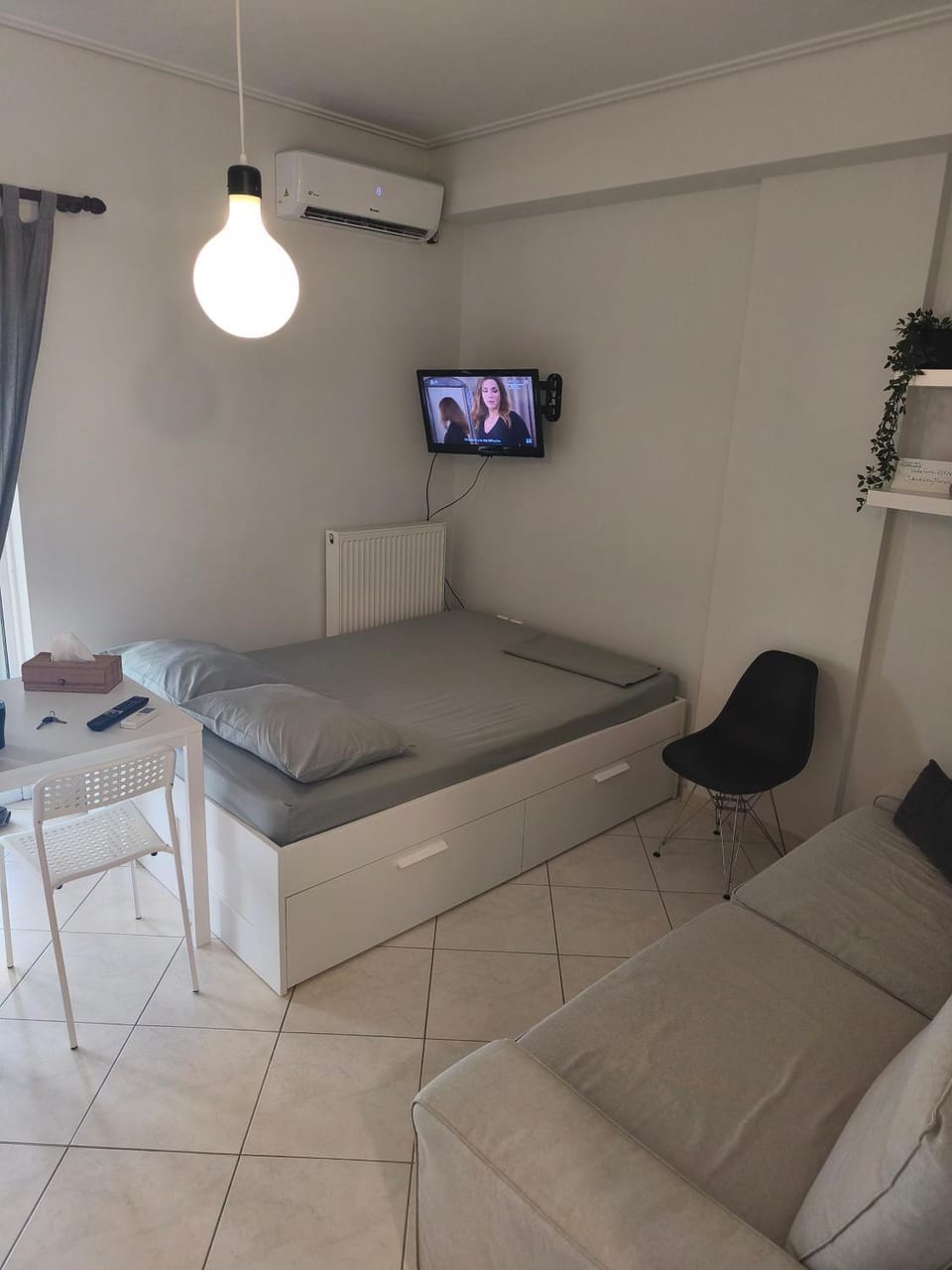 Cosy Downtown Studio in Chalkida with Large Balcony Apartment in Euboea