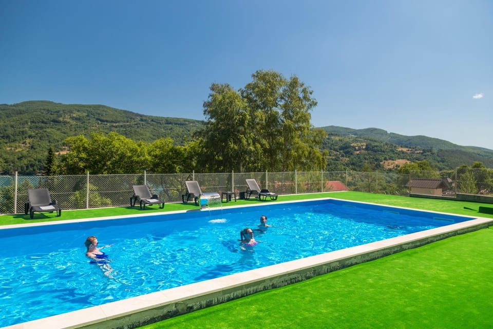 Natural landscape, Pool view, Swimming pool, Swimming pool, group of guests, sunbed