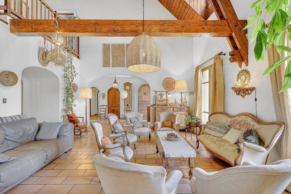 Property building, Living room