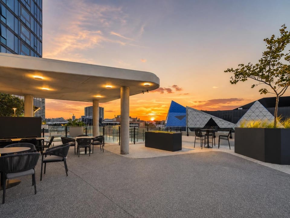 BBQ facilities, Sunset