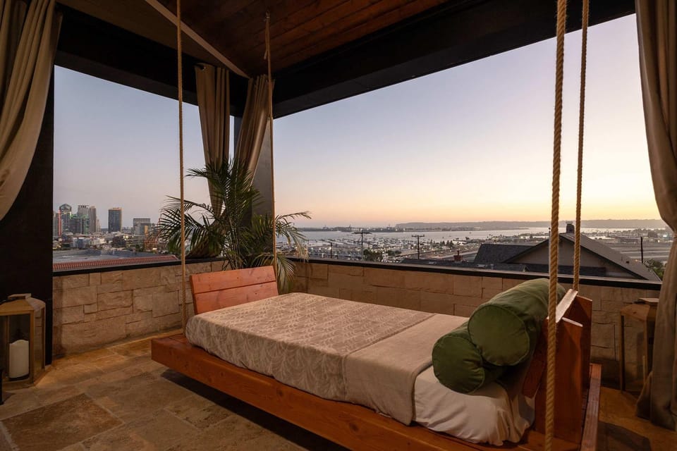 Luxury Villa w Ocean & Downtown Views House in San Diego
