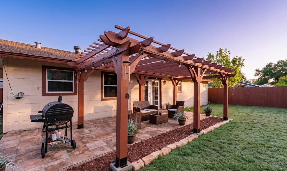 Patio, BBQ facilities, Garden