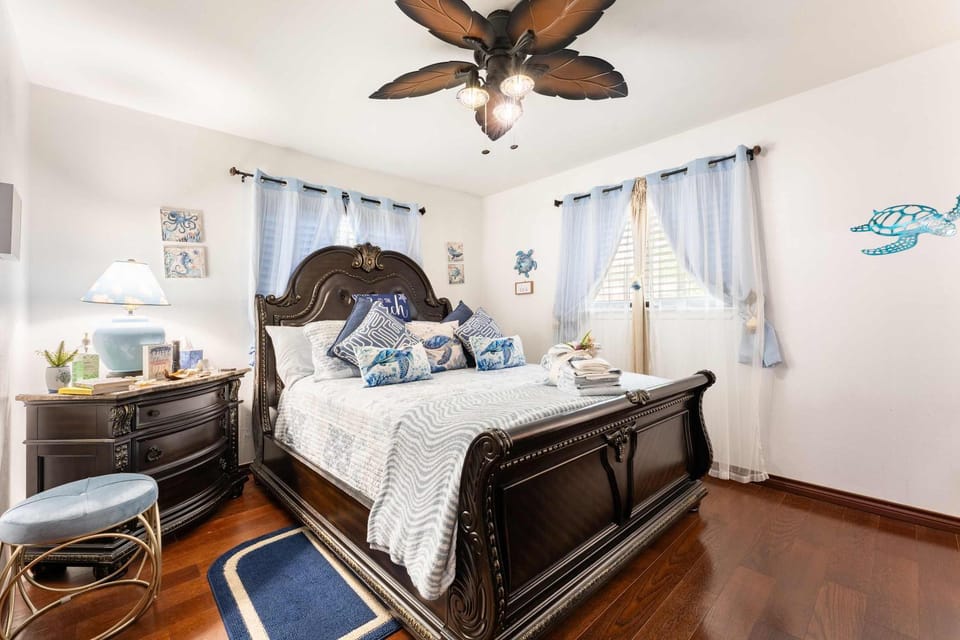 Bed, Bedroom