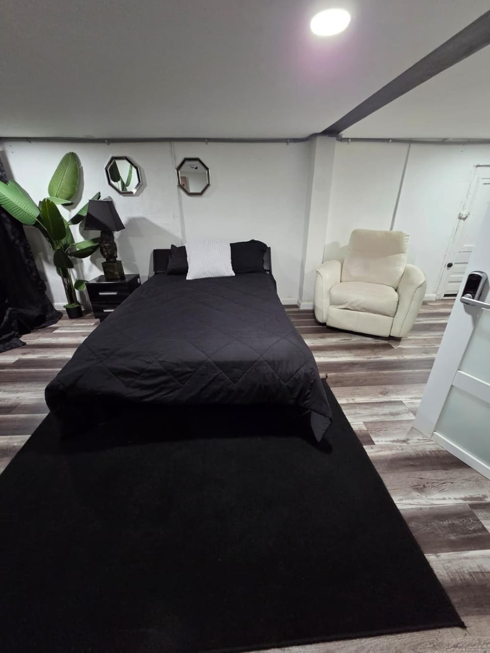 Amazing Stay Rental Apt Apartment in West Park