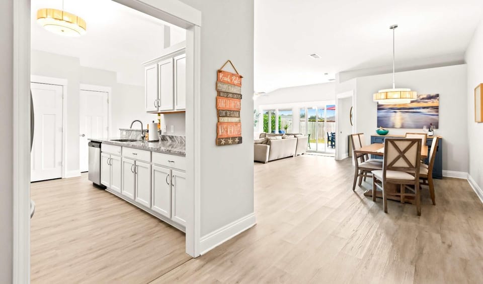 New Home with Fenced Yard Large Deck & Fire Pit House in Alabama