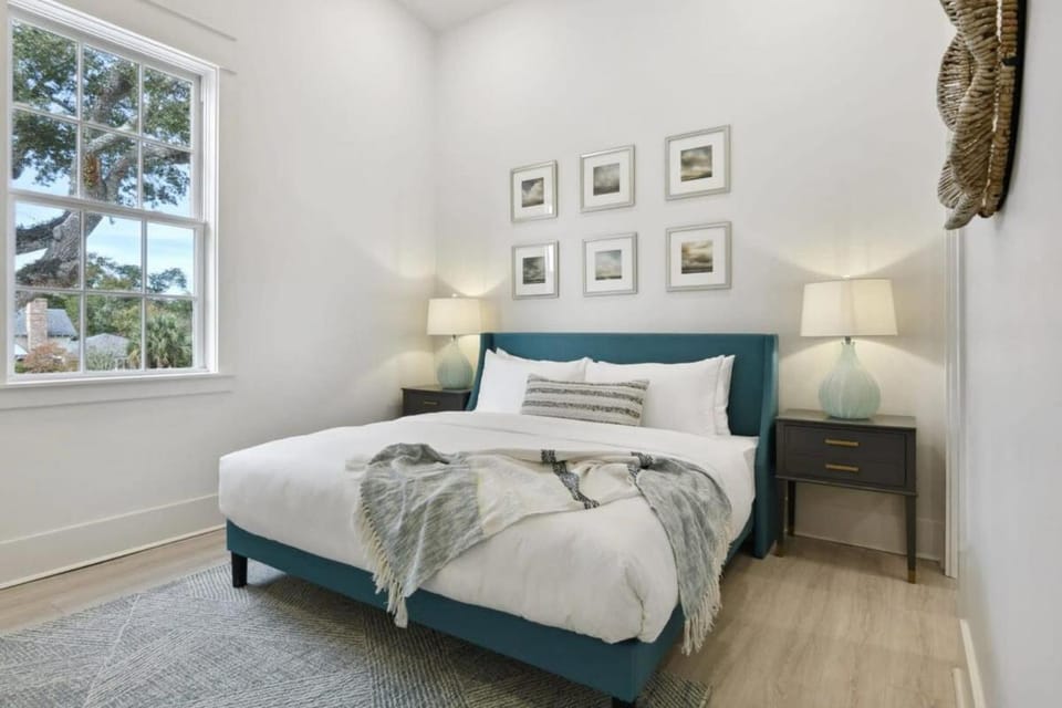 Gulf Coast Condo with Old Town BSL House in Bay Saint Louis