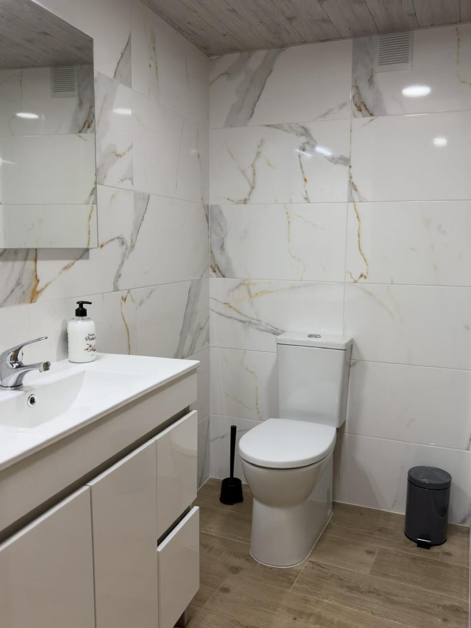 Toilet, Bathroom