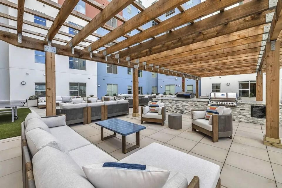 2BR, Haven at Gulch Hotel w/ Rooftop Pool & Views Apartment in The Gulch