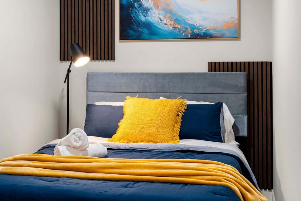 Welcome to our Charming 2BD 2BA Pilsen Apartment Apartment in Lower West Side