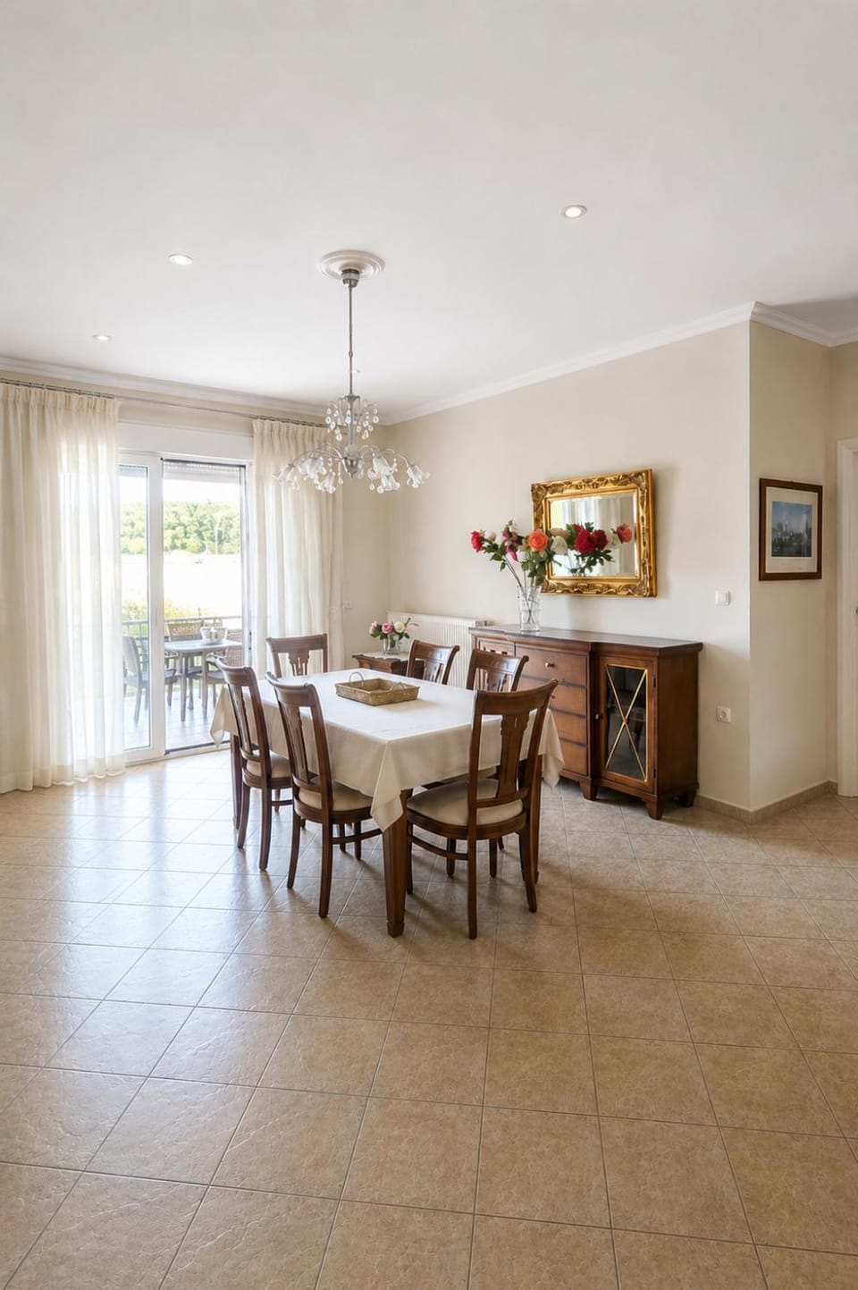 Family Home Apartment in Trikala