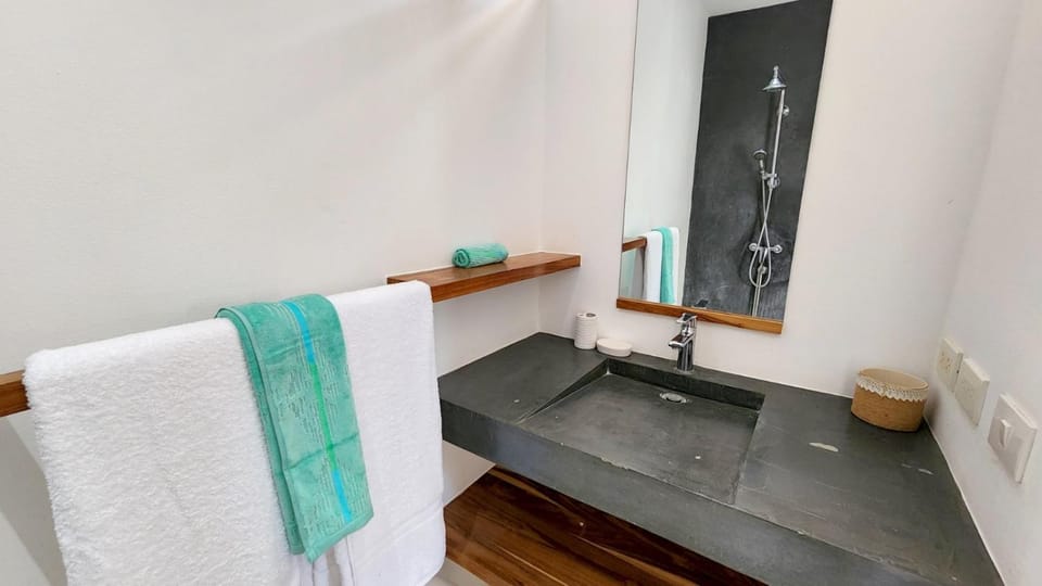 Bathroom, towels