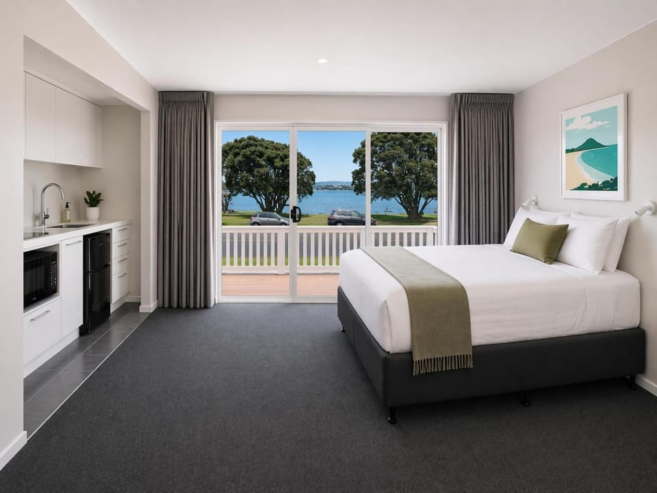Tauranga Backpackers - Private Guest Rooms by the Water! Hostel in Tauranga