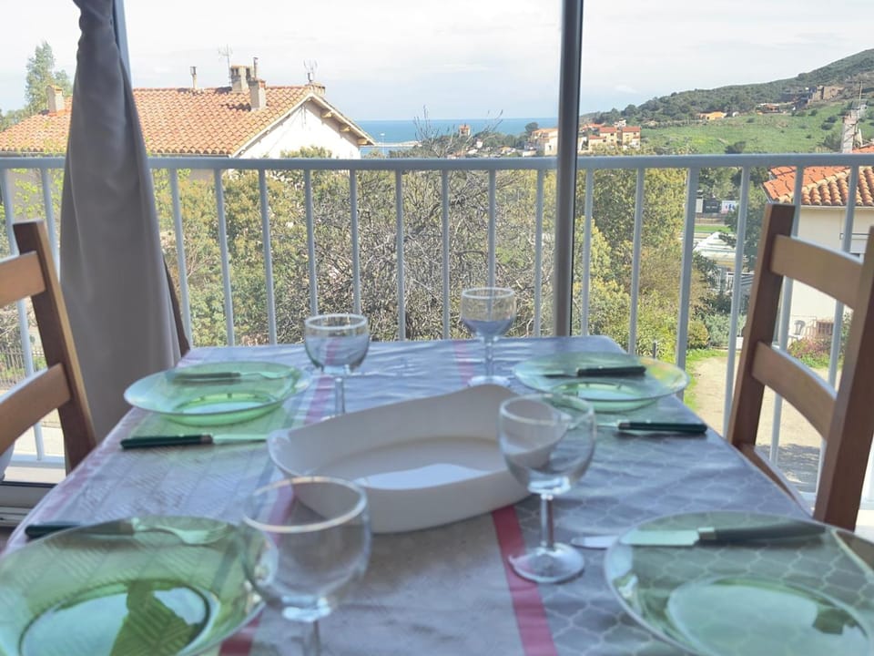 Appartement lumineux, aperçu mer - 4 pers. - FR-1-309-566 Apartment in Port-Vendres