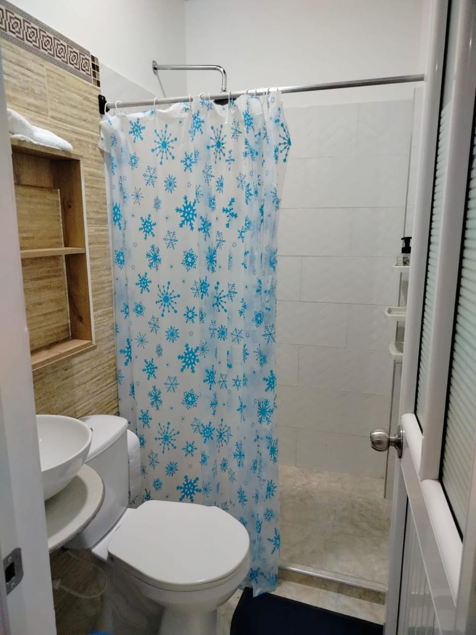 Shower, Bathroom
