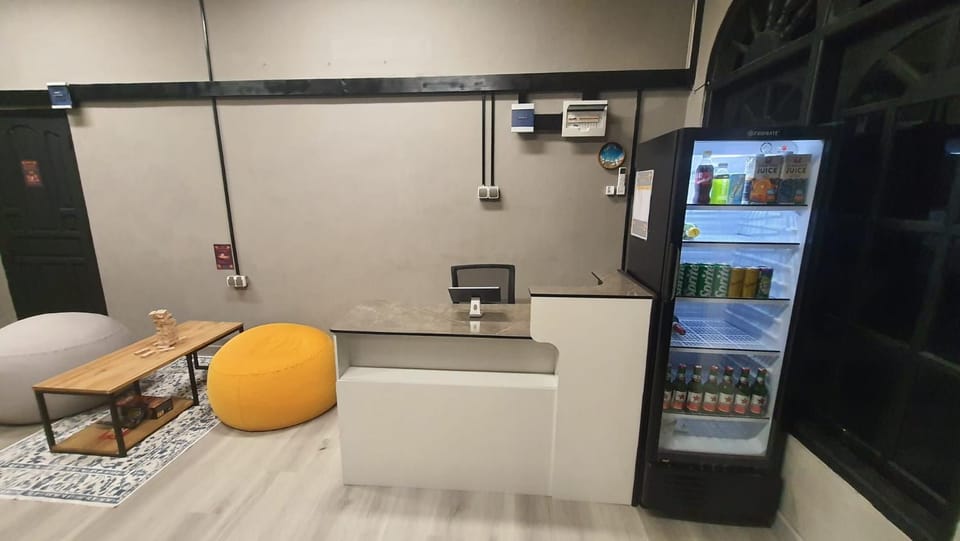Communal lounge/ TV room